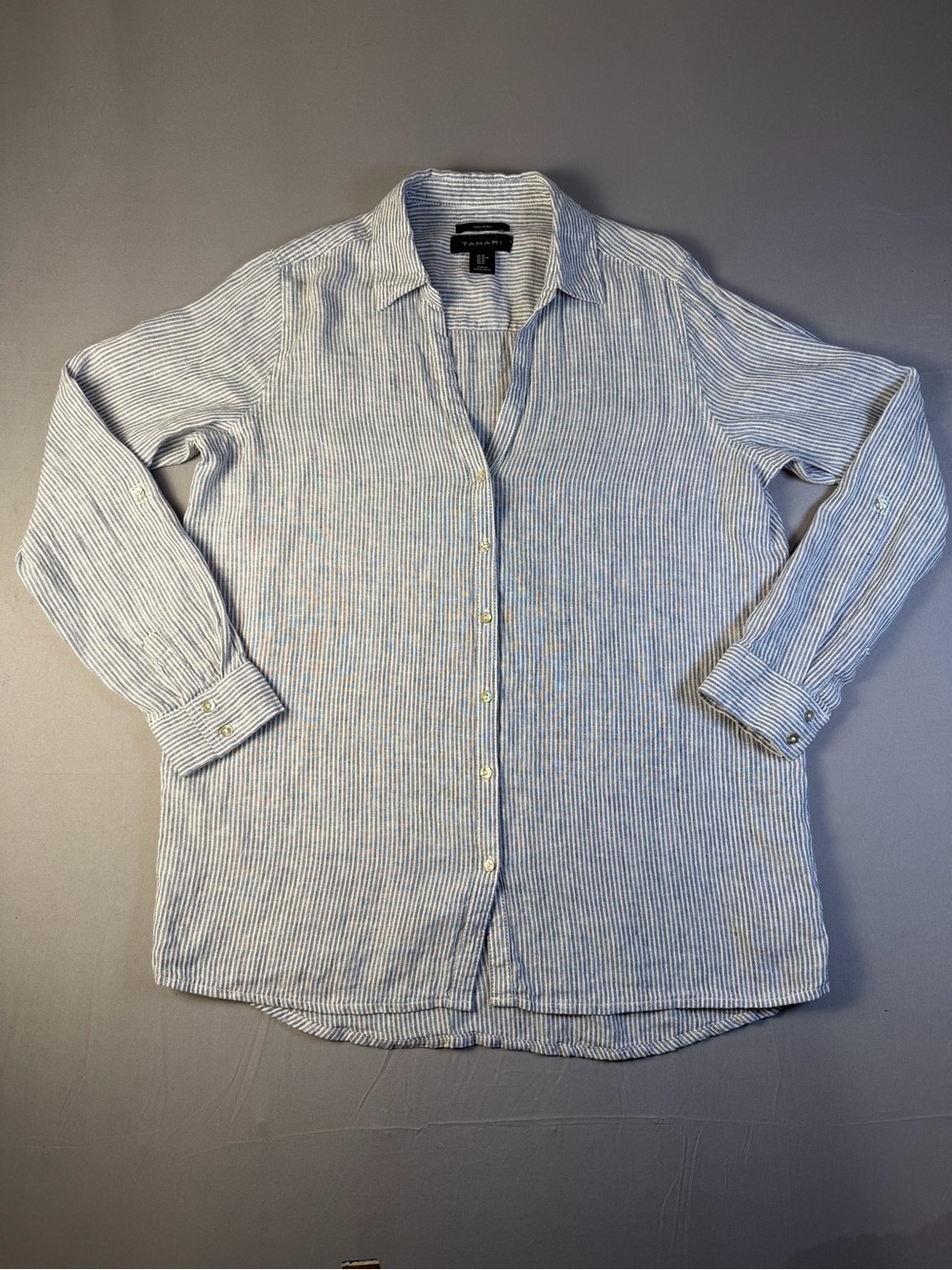100% Linen Tahari Women’s Blue & White Striped Button-Up Shirt Oversized Size M - Picture 5 of 6